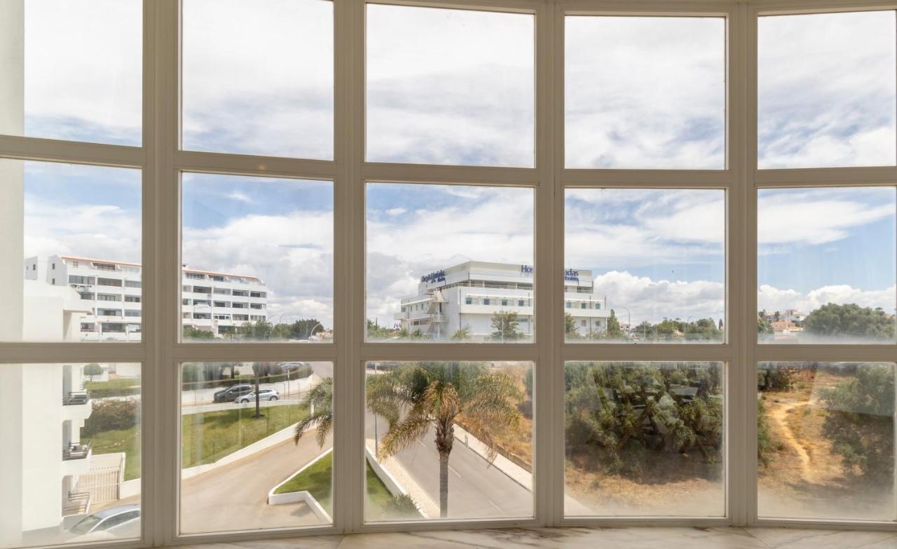 Spaceful Apartment In Albufeira Ngoại thất bức ảnh
